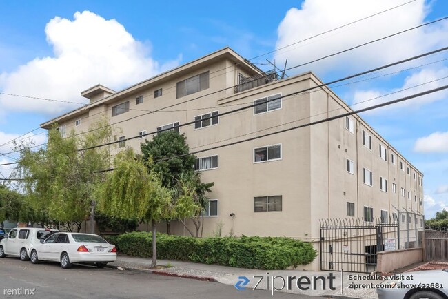 Building Photo - 3 br, 2 bath Condo - 433 Harlan St, San Le...