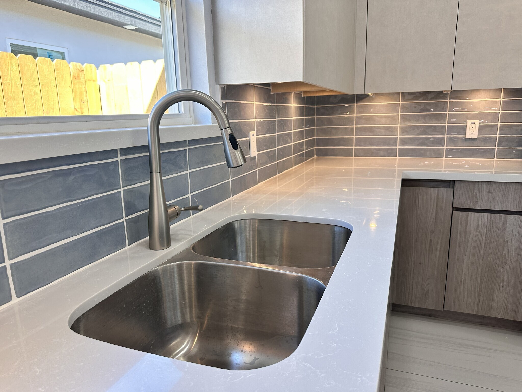 Building Photo - 11313 N 25th St