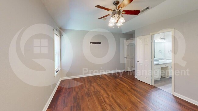 Building Photo - 6619 Running Creek Dr