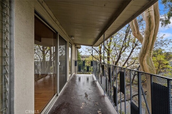 Building Photo - 2159 La Canada Crest Dr