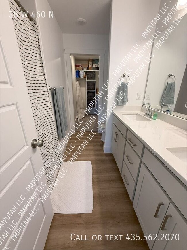 Building Photo - 38 W 460 N