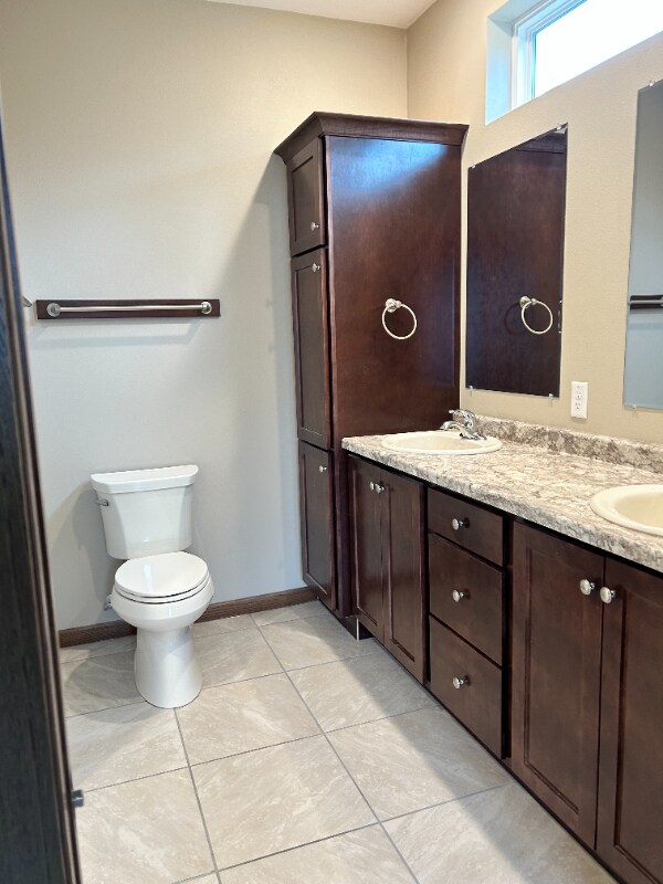 Building Photo - 3718 Doolittle Dr