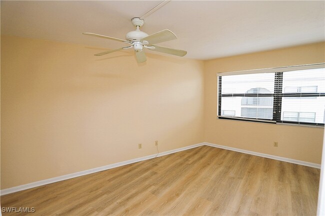 Building Photo - 1023 Anglers Cove