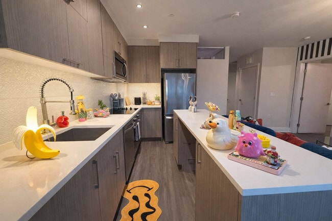 Building Photo - 2000 14th St NW