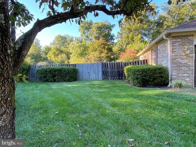 Building Photo - 6502 Sunny Hill Ct