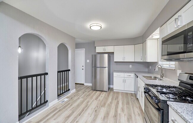 Building Photo - 11003 Fawnhaven Dr