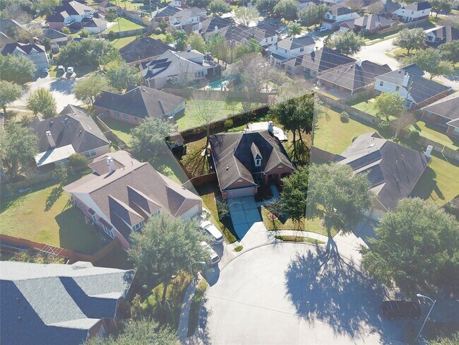 Building Photo - 5702 Fleethaven Ct