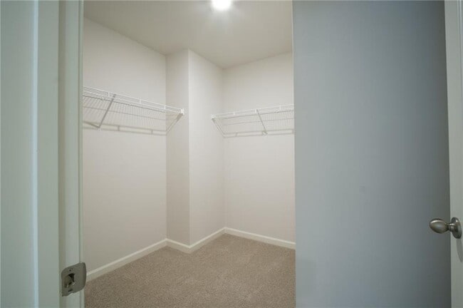 Building Photo - 25 Stoneybrook Dr