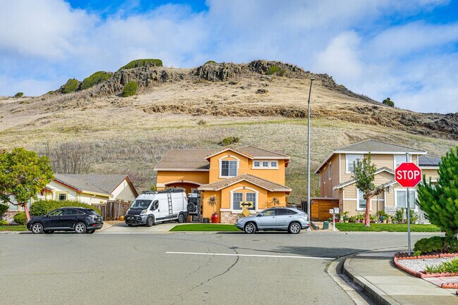 Building Photo - 5773 Barbera Way
