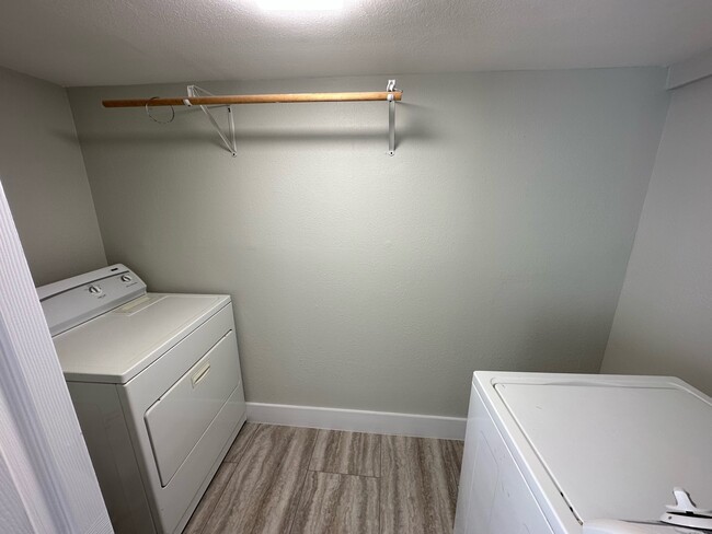 Building Photo - 5407 Menard Ave