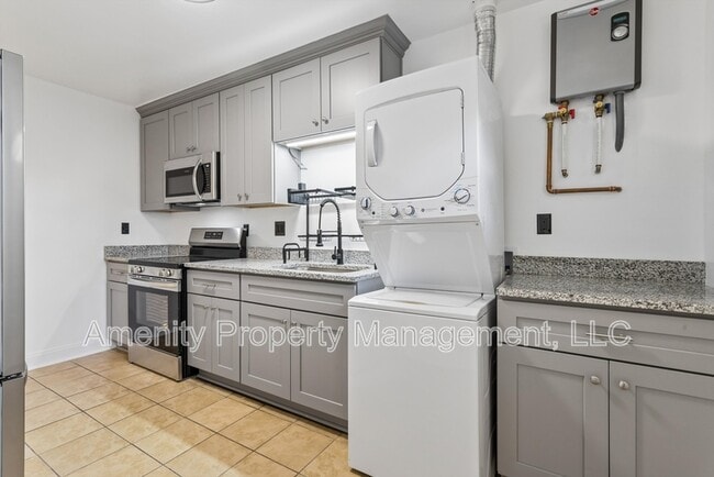 Building Photo - 1028 Modoc Ave
