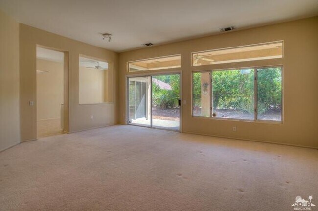Building Photo - 78237 Willowrich Dr