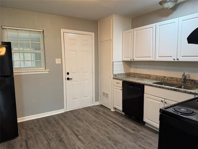Building Photo - 2504 Normont Cir