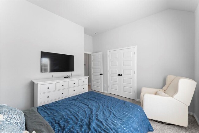 Building Photo - 40560 Goldeneye Pl