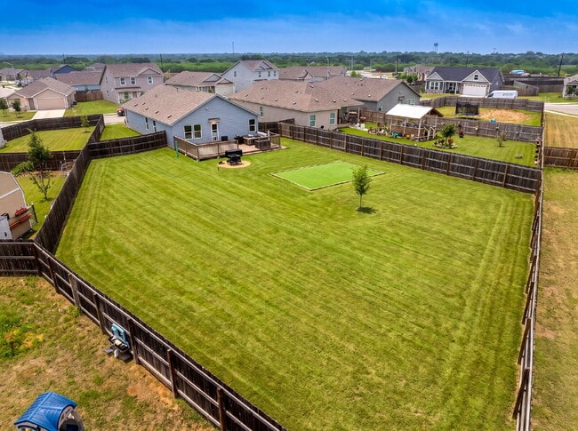 Building Photo - 2 WEEKS FREE RENT with any Lease Signed by June 2026!!!