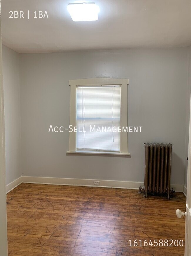 Building Photo - 209 Valley Ave NW