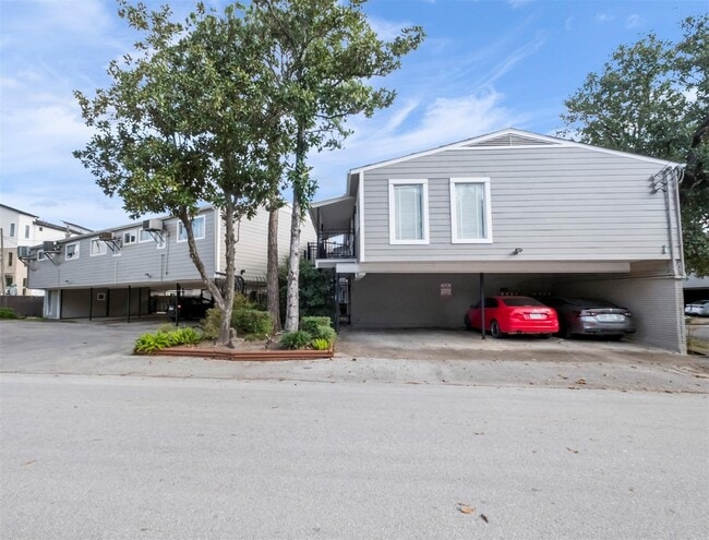 Primary Photo - 309 Stratford St