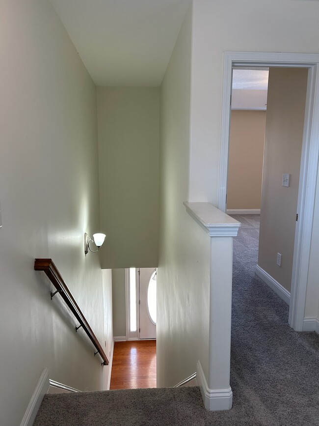 Building Photo - 2444 Glyncastle Way