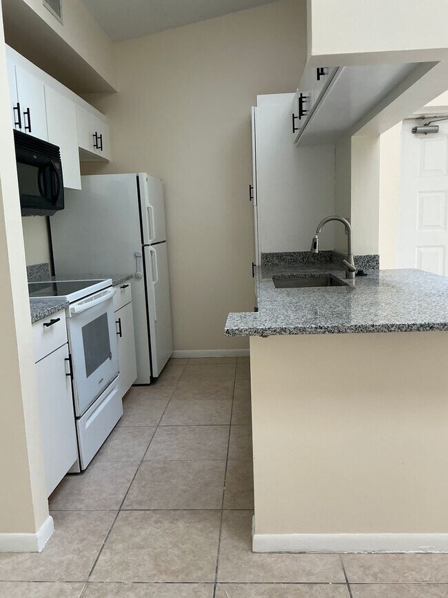 Building Photo - 2506 SE Anchorage Cove