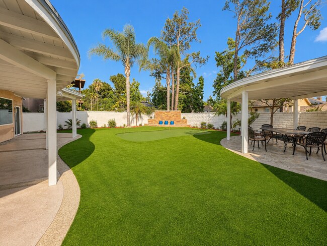 Building Photo - Furnished 4BR + Office | Putting Green Yard