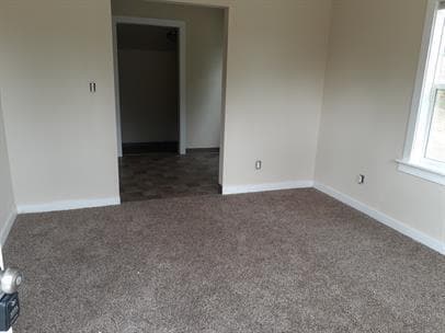 Building Photo - ACT FAST!!! WILL NOT LAST!!!