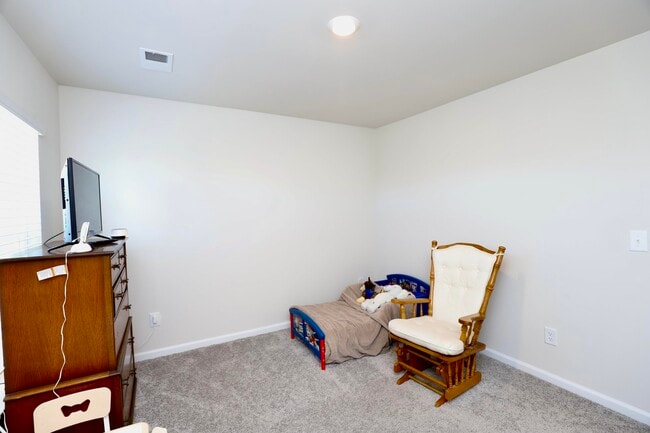 Building Photo - 21 Ciani Ct