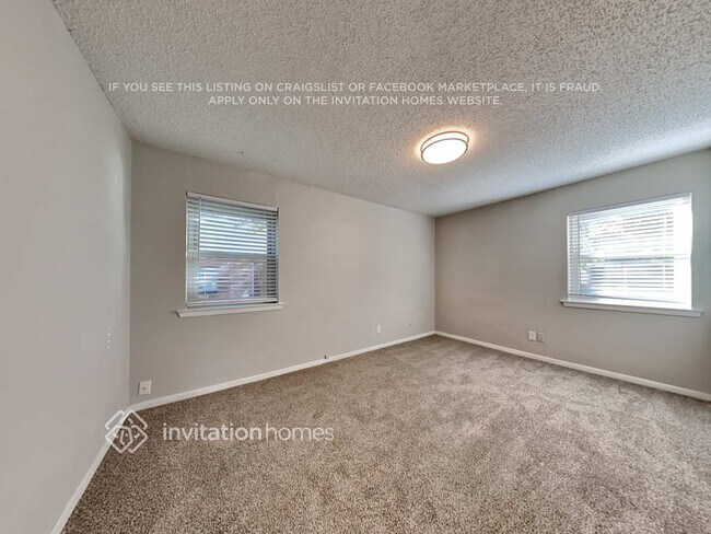 Building Photo - 3325 Hummingbird Ln