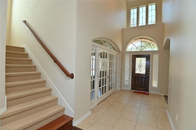 Building Photo - 5215 Field Briar Ln