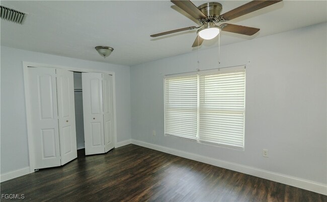 Building Photo - 310 Burland St