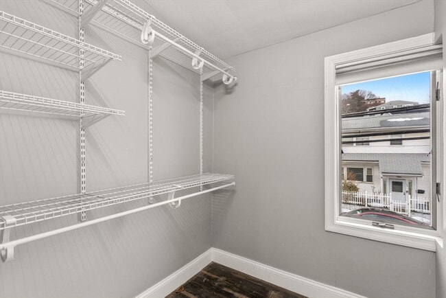 Building Photo - 133 Nichols St