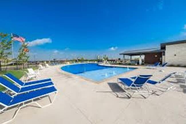 Building Photo - Spacious Family Home in Overlook at Creeks...