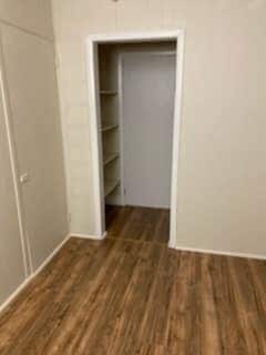 Building Photo - Second Ave