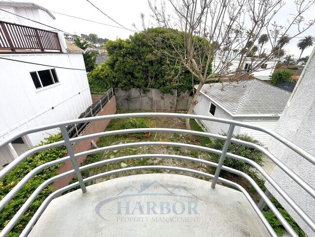 Building Photo - 3706 S Emily St