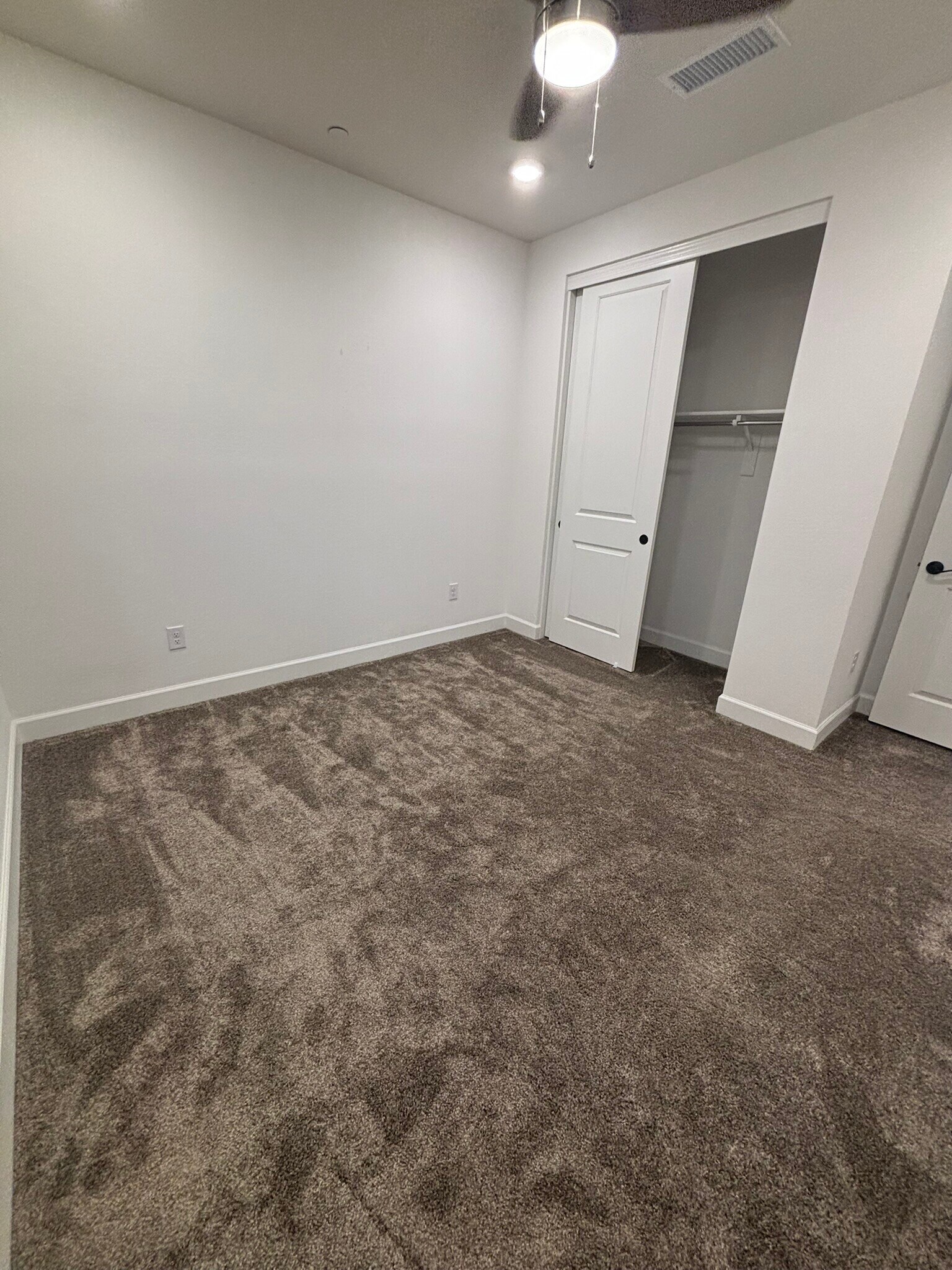 Building Photo - 2121 W Sonoran Desert Dr