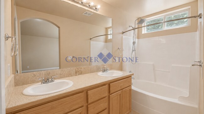 Building Photo - 1764 Ridge Way