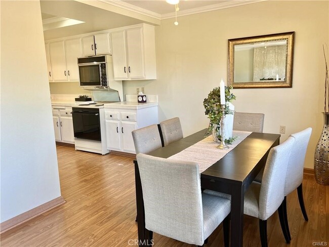Building Photo - 3033 Via Vista