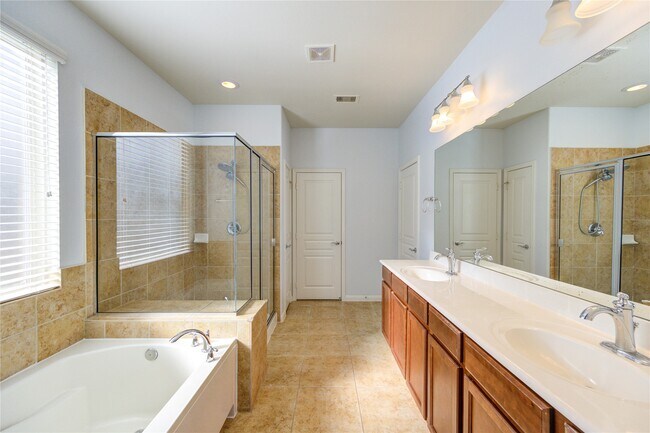 Building Photo - 6446 Burgess Heights Ln