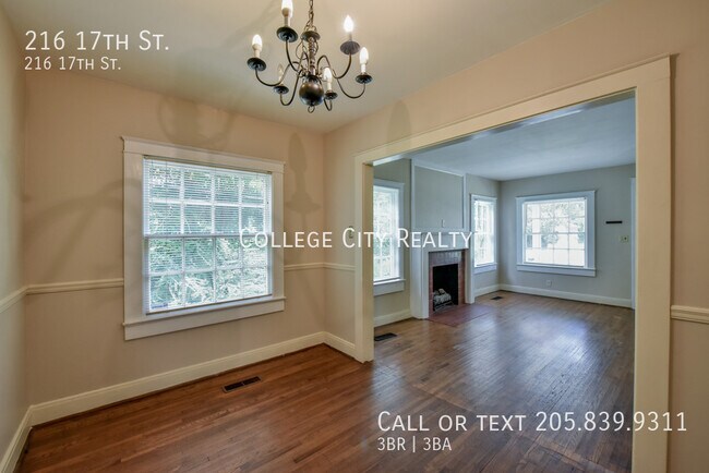Building Photo - 216 17th St