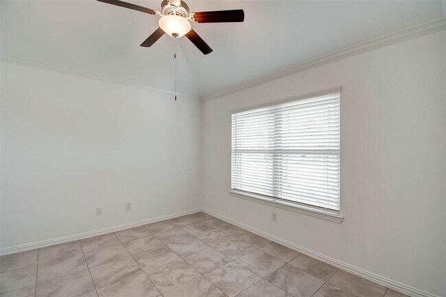 Building Photo - 2323 Green Kale Dr