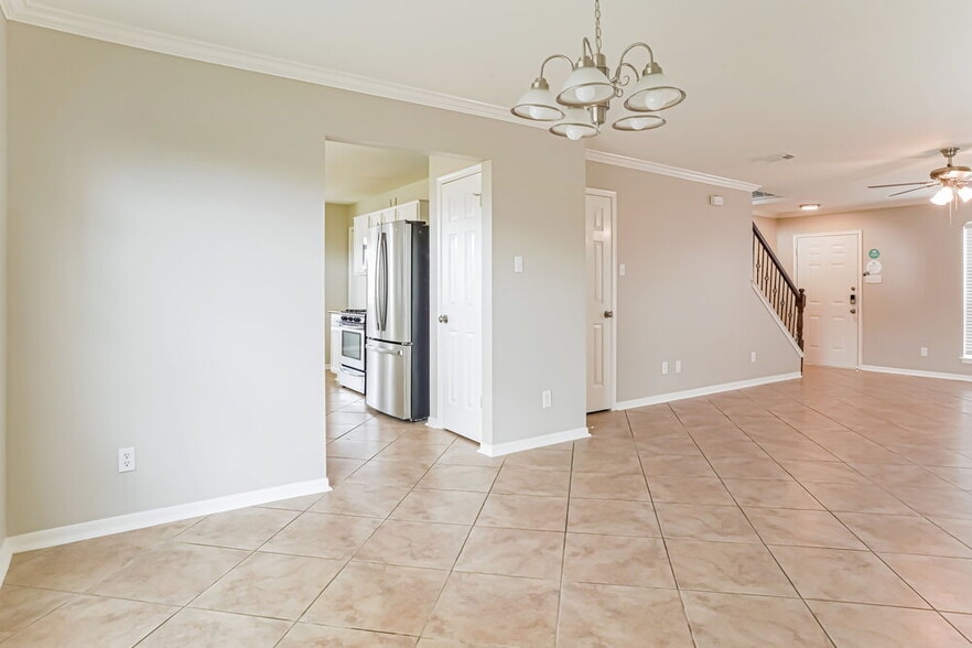 Building Photo - 22903 Powell House Ln