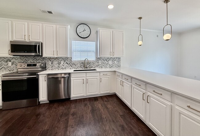 Building Photo - 4604 Miller Dr