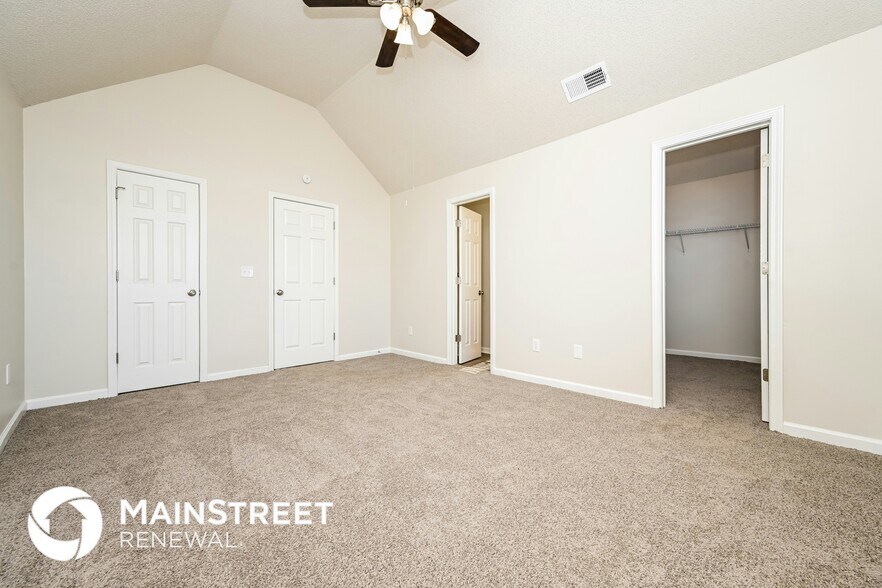 Building Photo - 4610 Idlewood Park