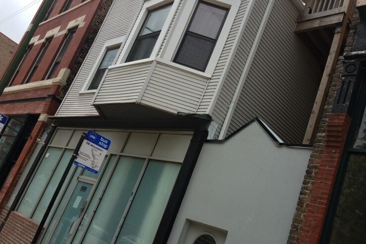 Building Photo - 1030 N Milwaukee Ave