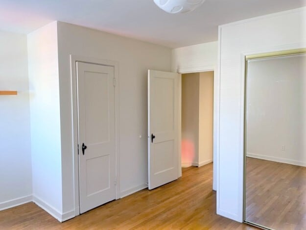 Building Photo - 1247 W 37th St