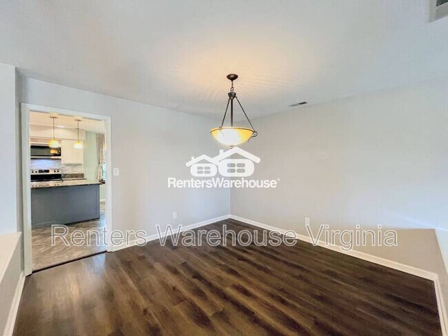 Building Photo - 2045 Cheshire Forest Ct
