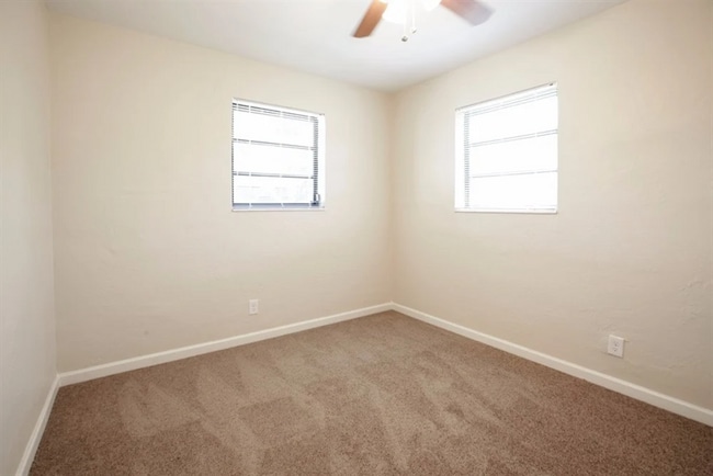 Building Photo - 1533 NW 41st Ct