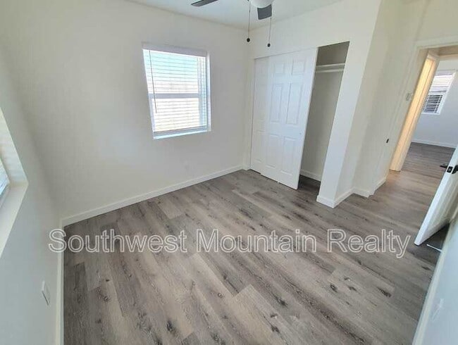 Building Photo - 7404 N 62nd Ave