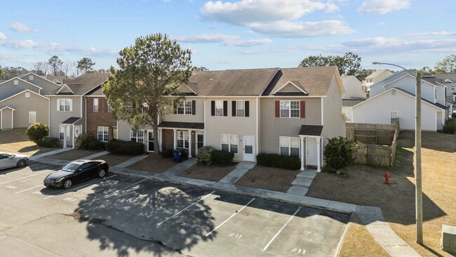 Building Photo - Welcome to Marsh Oaks!