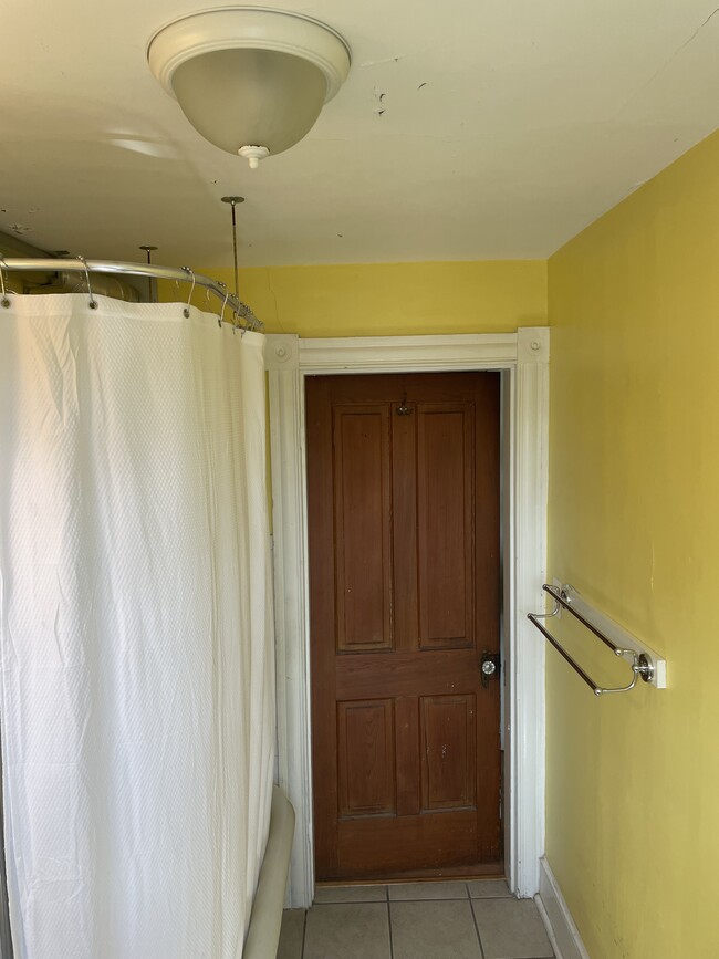 Bath - 42 Bloomsbury Ave