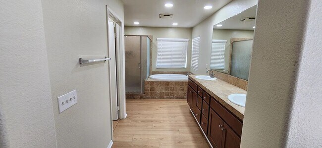Building Photo - 1626 Sorrel Ln